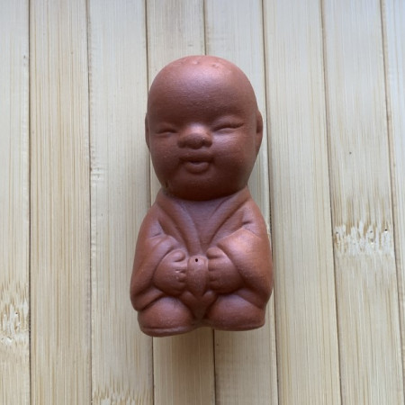 Чайная фигурка глиняного мальчика